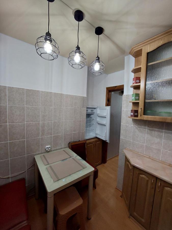 Подобова Оренда Двокімнатної Квартири Старичі Exteriör bild