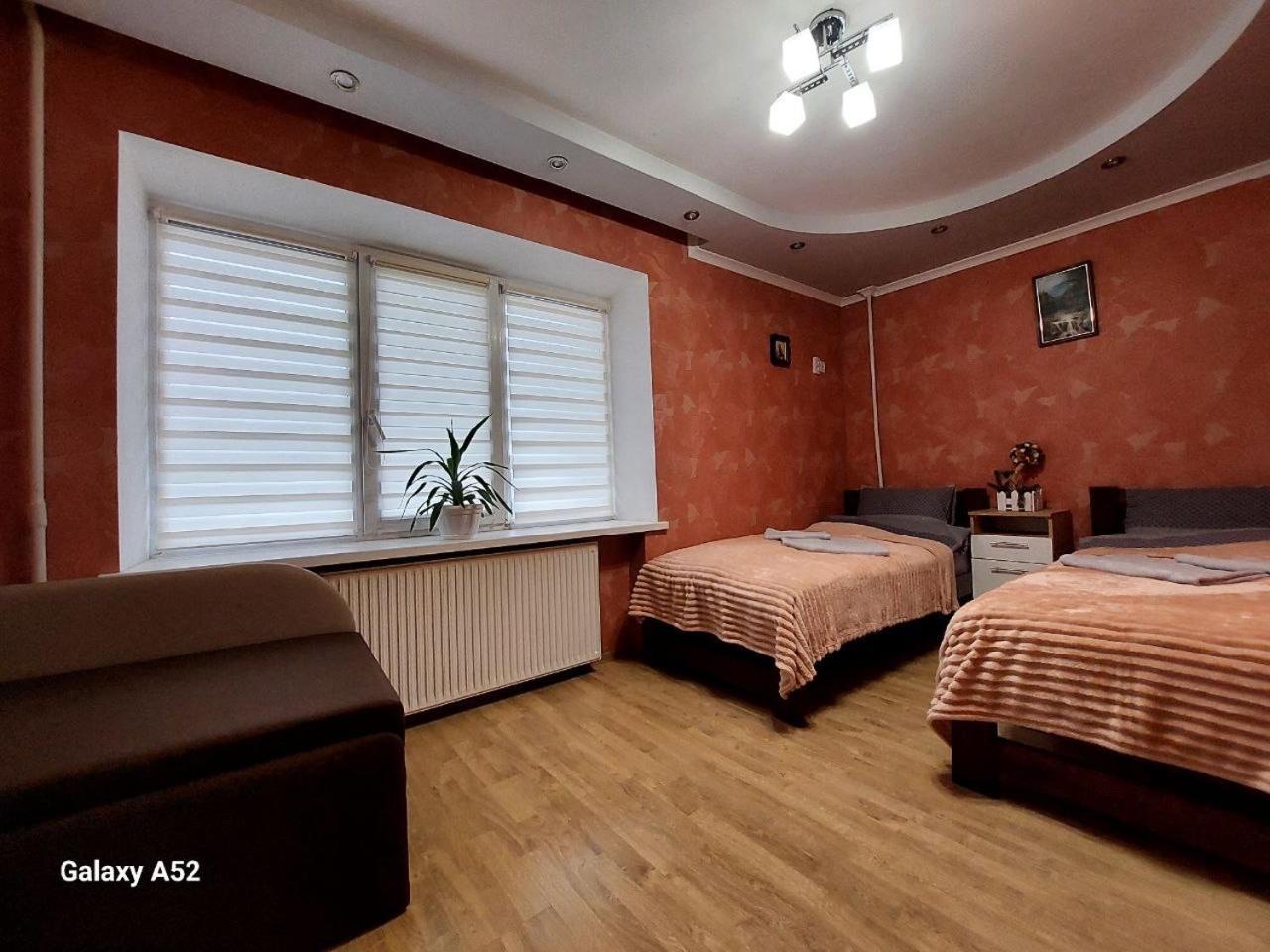 Подобова Оренда Двокімнатної Квартири Старичі Exteriör bild